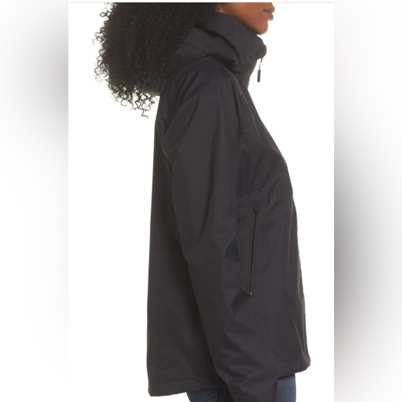 The North Face Resolve Plus Waterproof Jacket - Picture 3 of 14